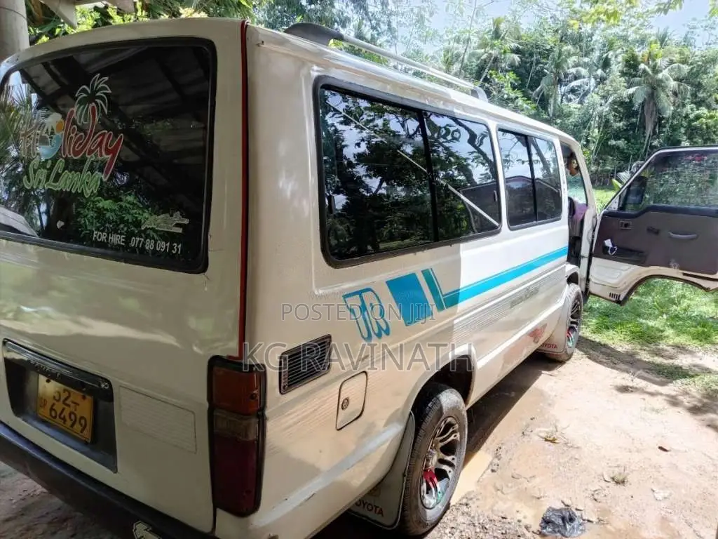 Toyota Shell 1988 Van (Used)