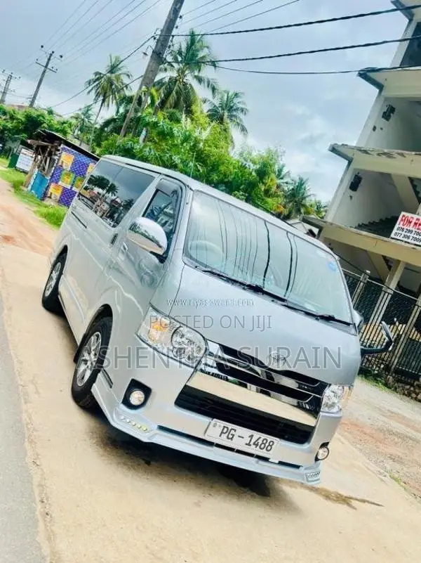 Toyota Kdh Super Gl Prime 2013 Van (Used)