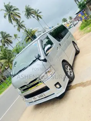 Toyota Kdh Super Gl Prime 2013 Van (Used)