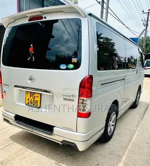 Toyota Kdh Super Gl Prime 2013 Van (Used)