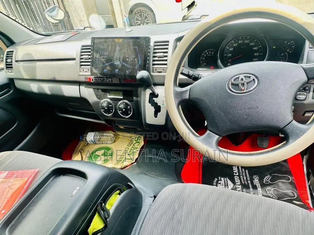 Toyota Kdh Super Gl Prime 2013 Van (Used)