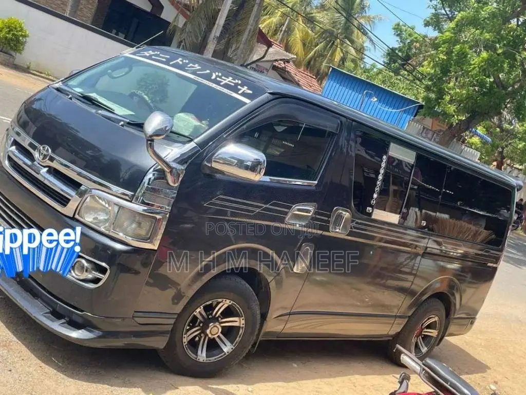 Toyota KDH 2007 Van (Used)