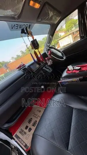 Toyota KDH 201 2015 Van (Used)