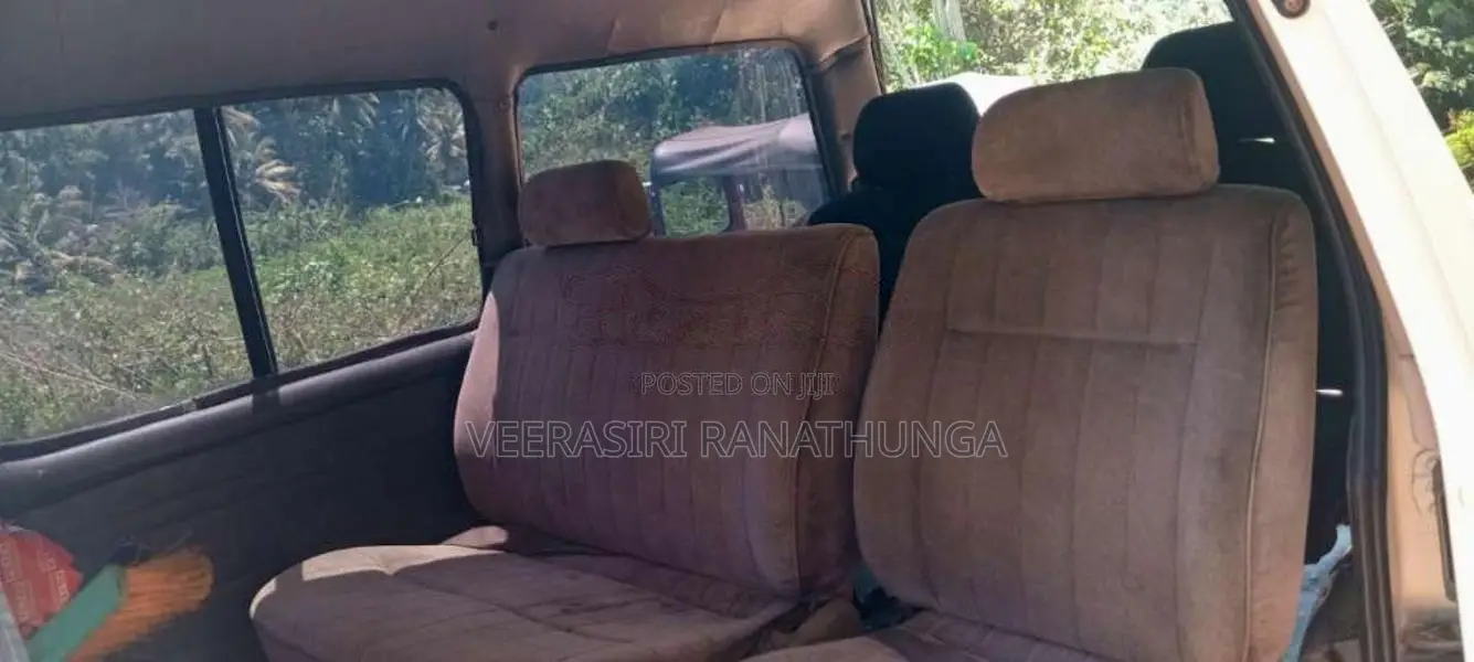 Toyota Lotto 1994 Van (Used)