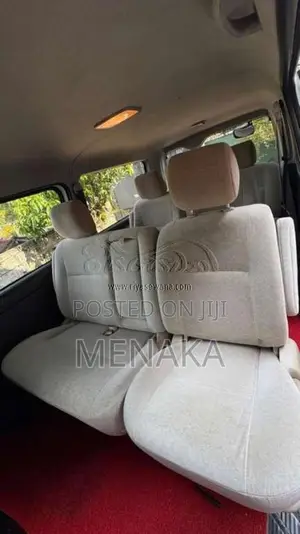 Toyota KDH 201 2015 Van (Used)