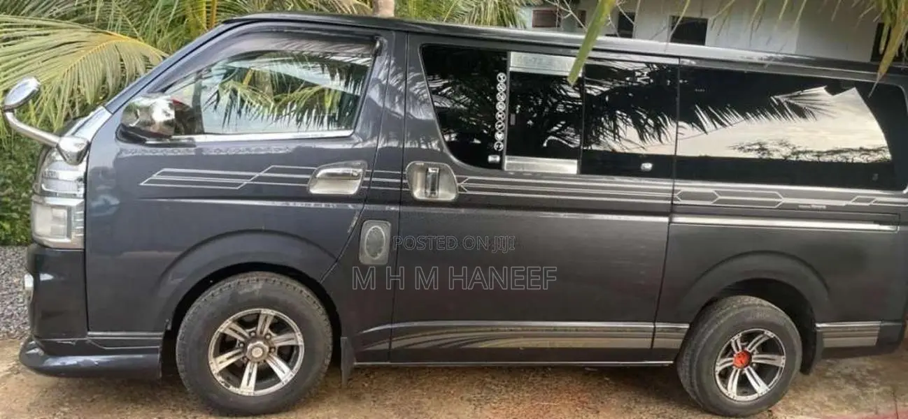 Toyota KDH 2007 Van (Used)
