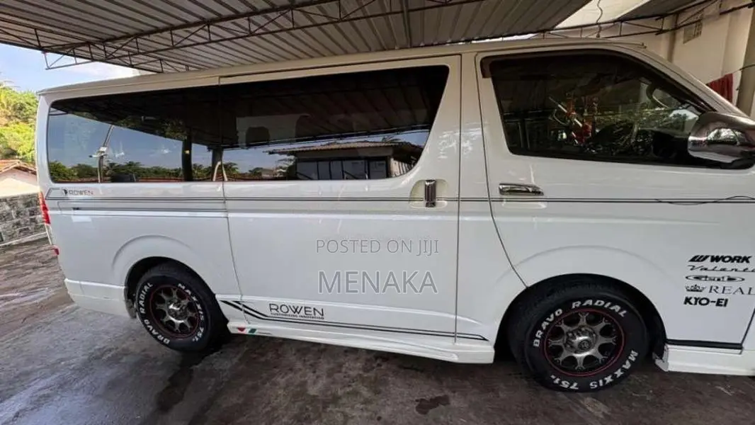 Toyota KDH 201 2015 Van (Used)