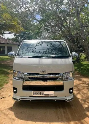 Toyota HIACE 2011 Van (Used)