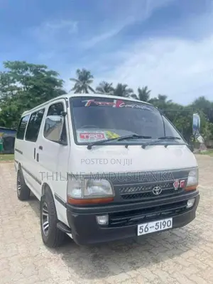 Toyota Dolphin 1996 Van (Used)
