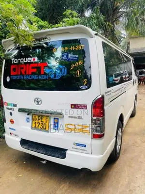 Toyota HIACE 2006 Van (Used)