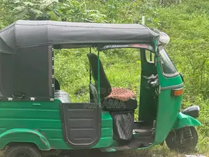 Bajaj 2009j 2009 Van (Used)