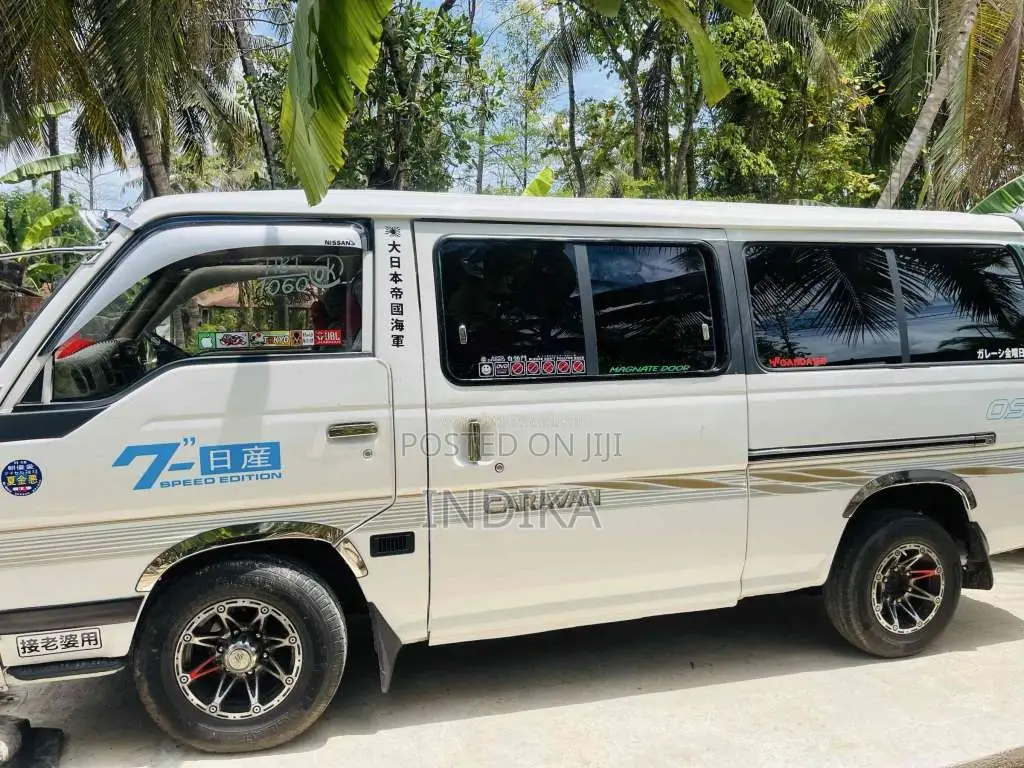 Nissan Caravan 1995 Van (Used)