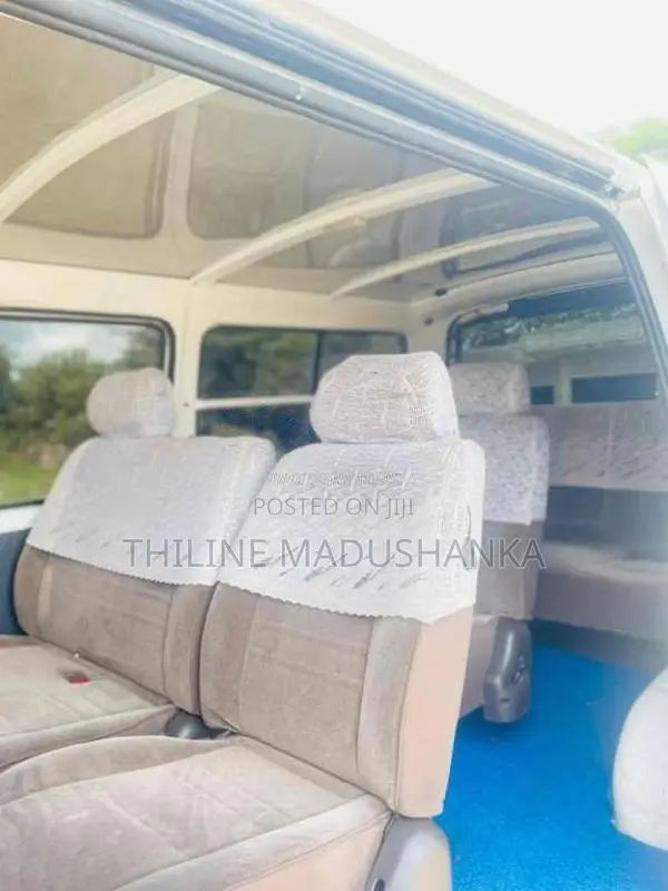 Toyota Dolphin 1996 Van (Used)