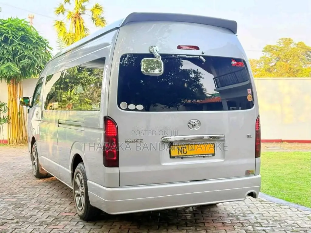 Toyota Kdh223B 2015 Van (Used)