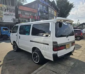 Toyota Dolphin 103 1999 Van (Used)