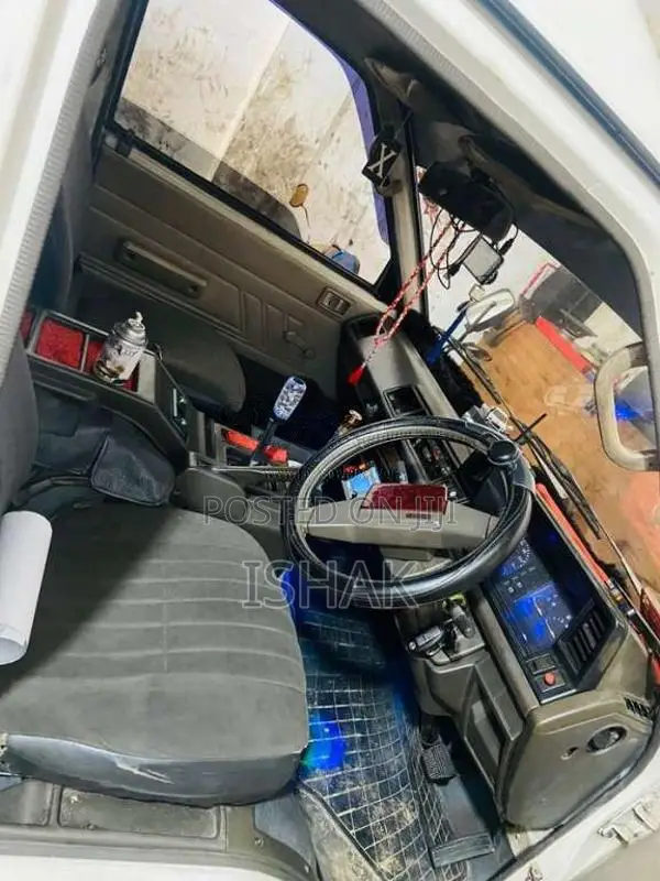 Nissan Vanette 1989 Van (Used)