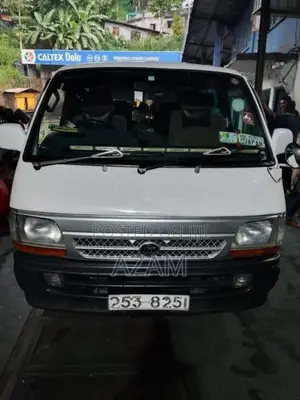 Toyota Dolphin 103 1999 Van (Used)