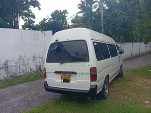 Toyota Dolphin 125 5l 1997 Van (Used)