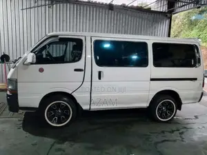 Toyota Dolphin 103 1999 Van (Used)
