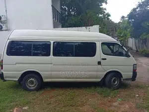 Toyota Dolphin 125 5l 1997 Van (Used)