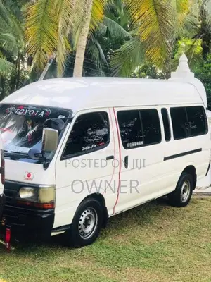 Toyota Dolphin 125 5l 1997 Van (Used)