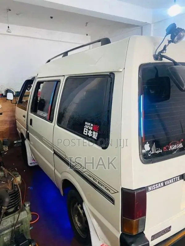 Nissan Vanette 1989 Van (Used)