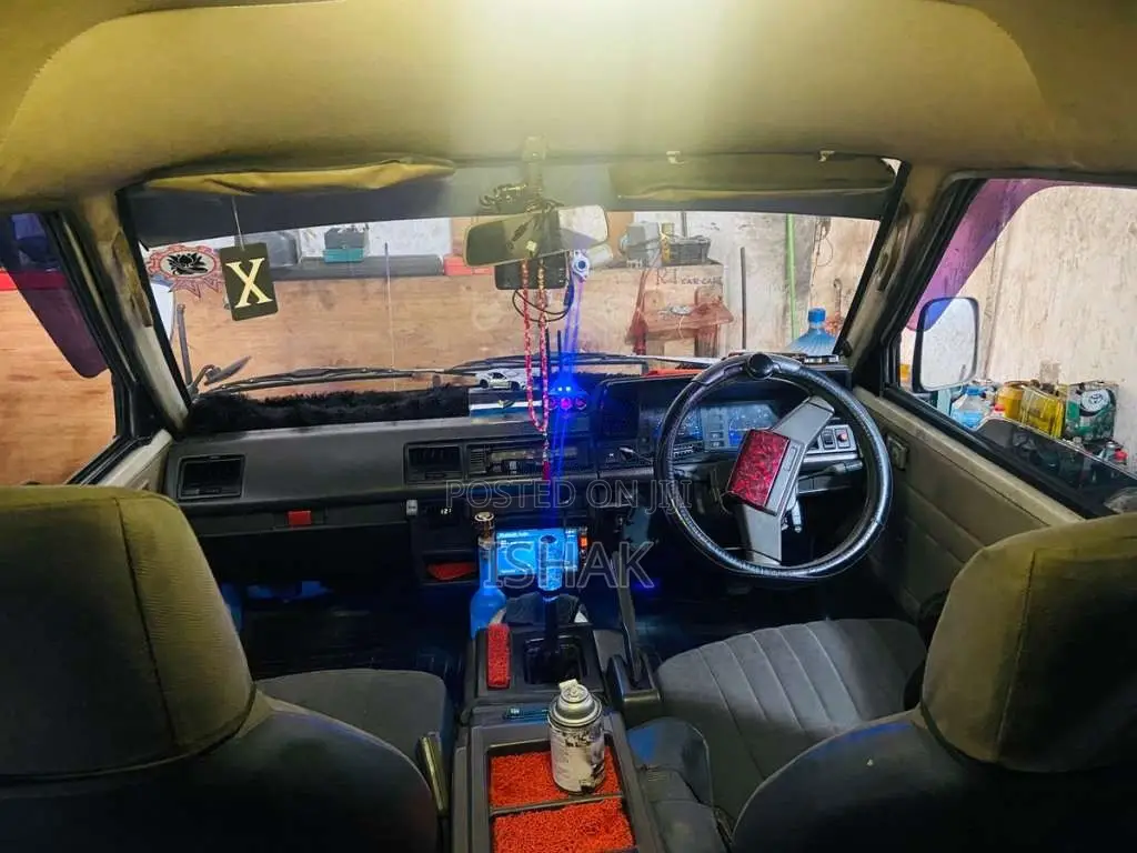 Nissan Vanette 1989 Van (Used)