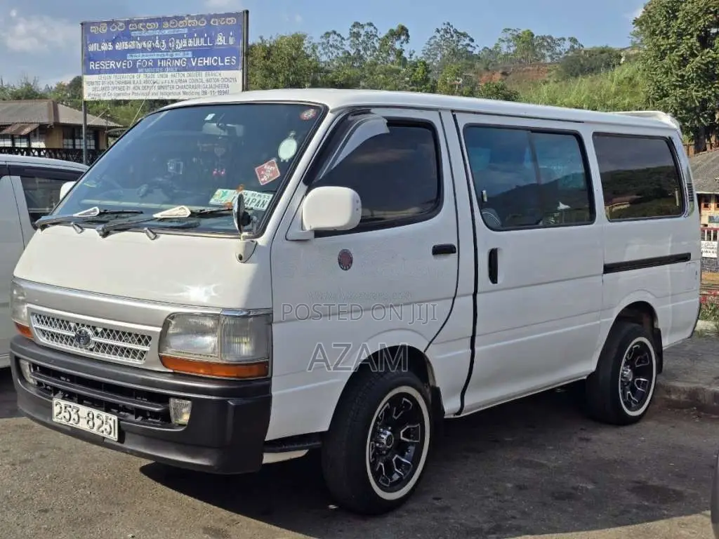Toyota Dolphin 103 1999 Van (Used)