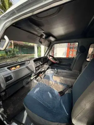 Mazda Brawny 2000 Van (Used)