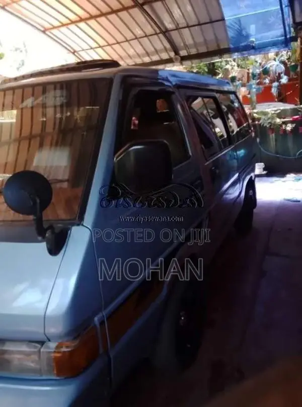 Nissan Largo 1989 Van (Used)