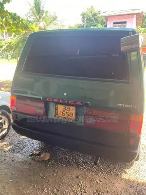 Mitsubishi L300 1980 Van (Used)