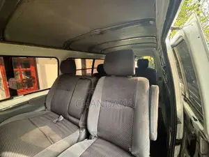 Mazda Brawny 2000 Van (Used)