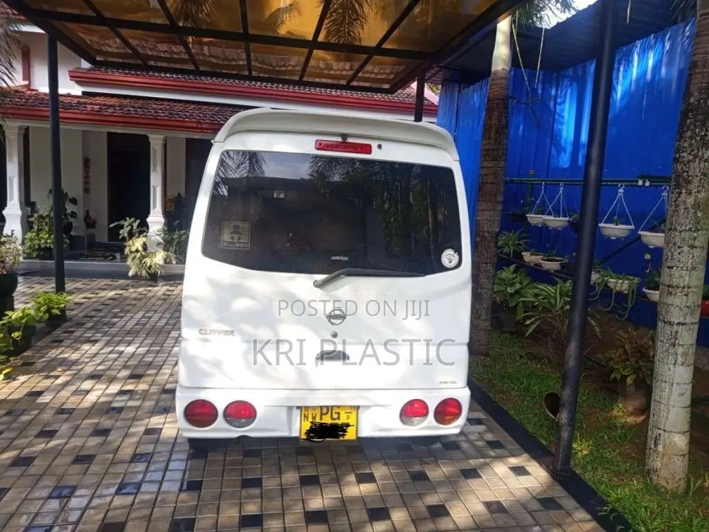 Nissan Clipper 2015 Van (Used)
