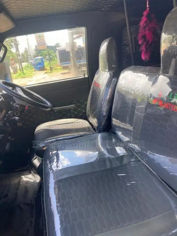 Mitsubishi L300 1980 Van (Used)