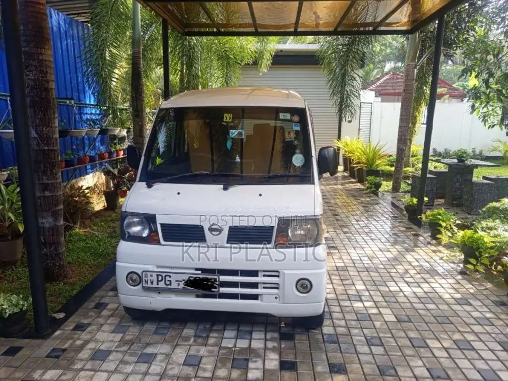 Nissan Clipper 2015 Van (Used)