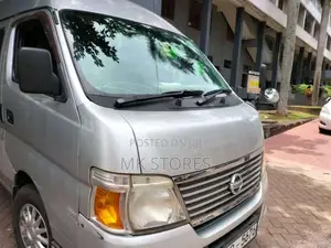 Nissan Caravan 2015 Van (Used)