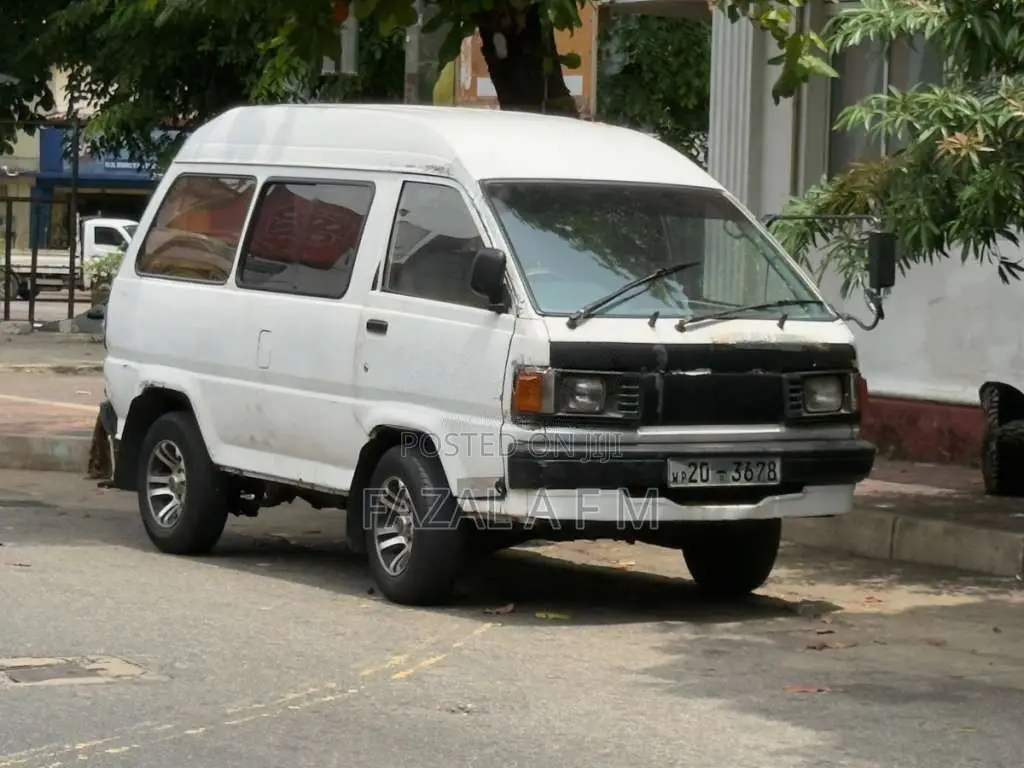 Toyota LiteAce 1986 Van (Used)