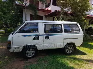 Toyota LITEACE 1982 Van (Used)