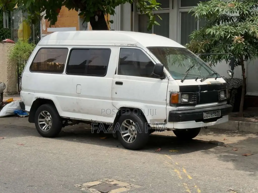 Toyota LiteAce 1986 Van (Used)