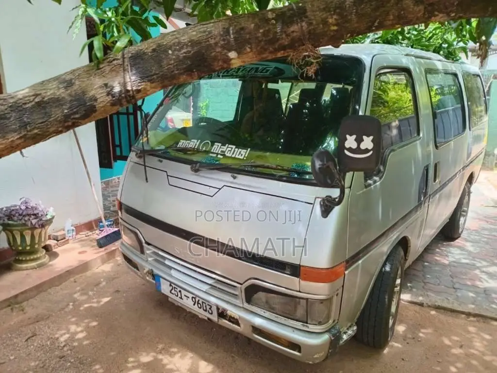 Isuzu Fargo 1995 Van (Used)