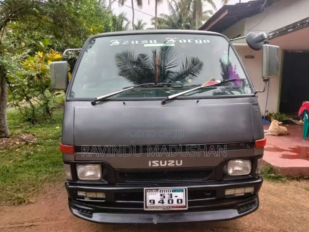 Isuzu Fargo 1993 Van (Used)