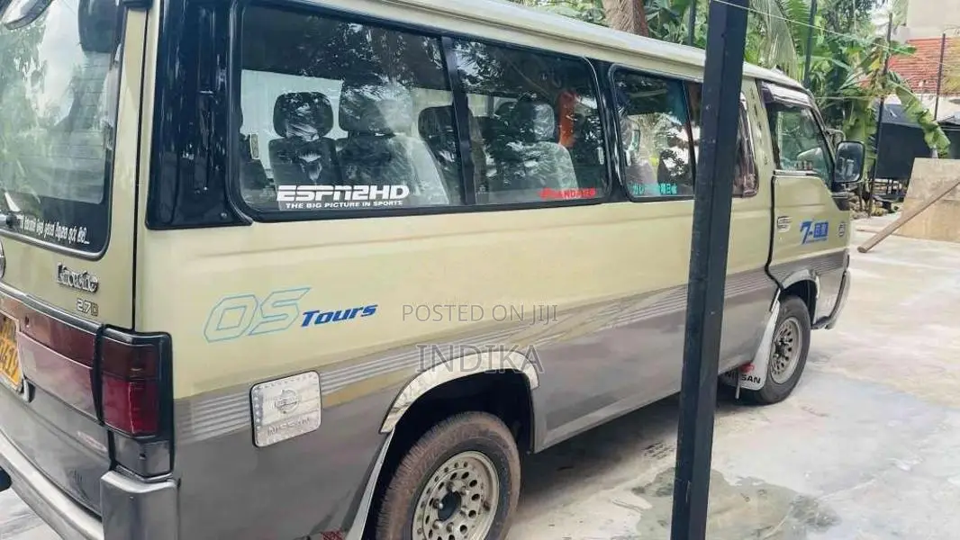 Nissan Caravan 1996 Van (Used)