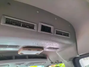 Nissan Caravan 2015 Van (Used)