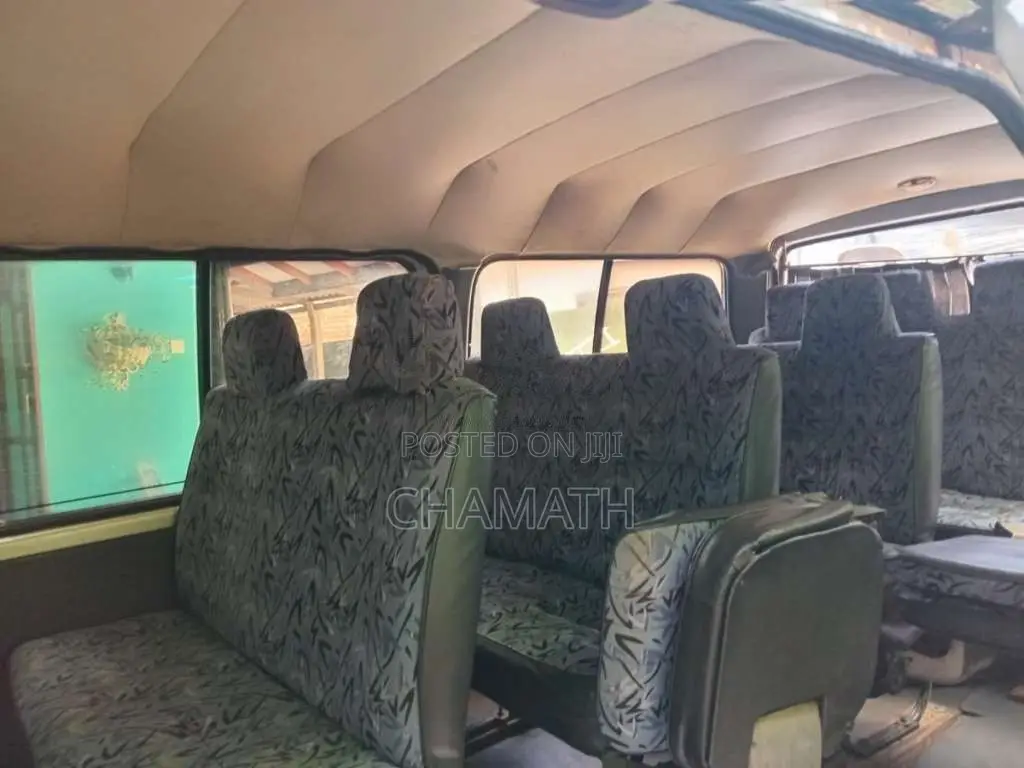 Isuzu Fargo 1995 Van (Used)