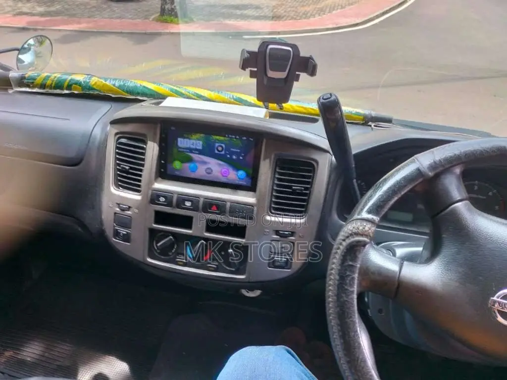 Nissan Caravan 2015 Van (Used)