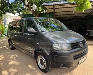 Volkswagen Transporter 2014 Van (Used)