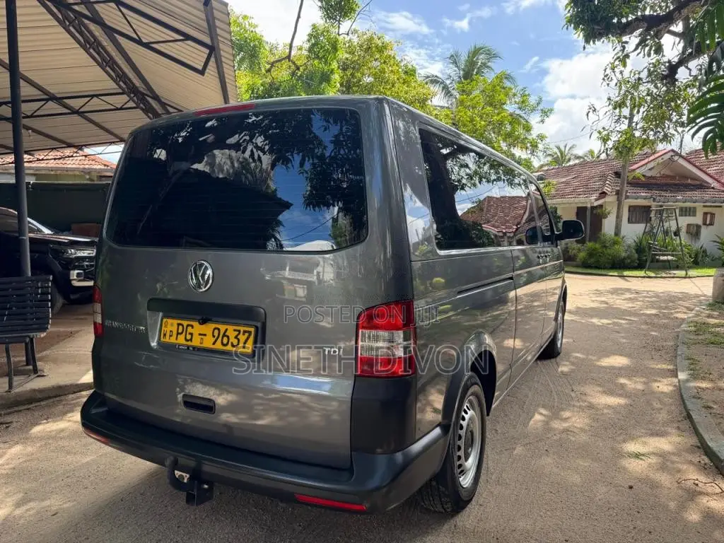 Volkswagen Transporter 2014 Van (Used)