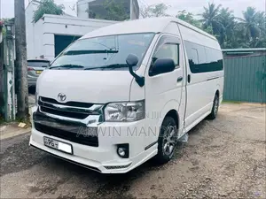 Toyota KDH High Roof 221 2015 Van (Used)