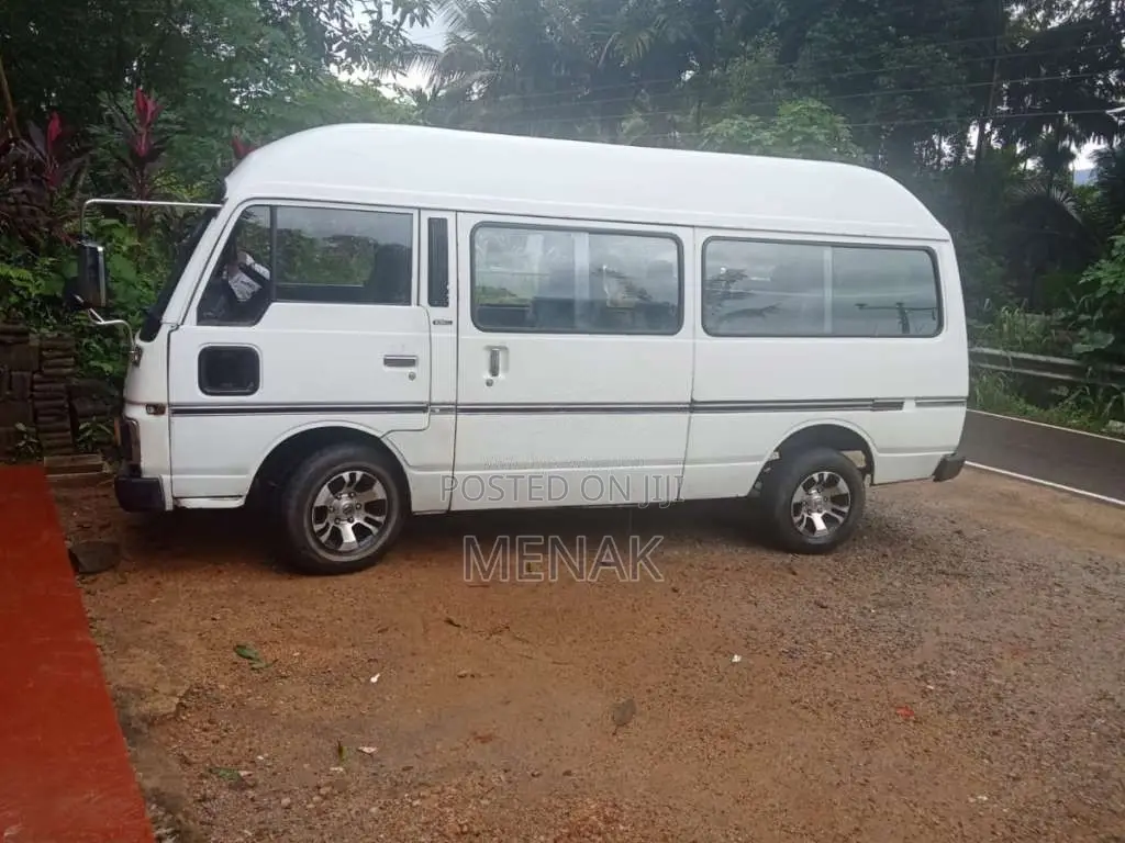 Nissan Vrg 1981 Van (Used)