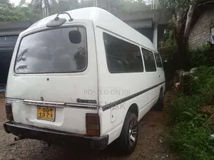 Nissan Vrg 1981 Van (Used)